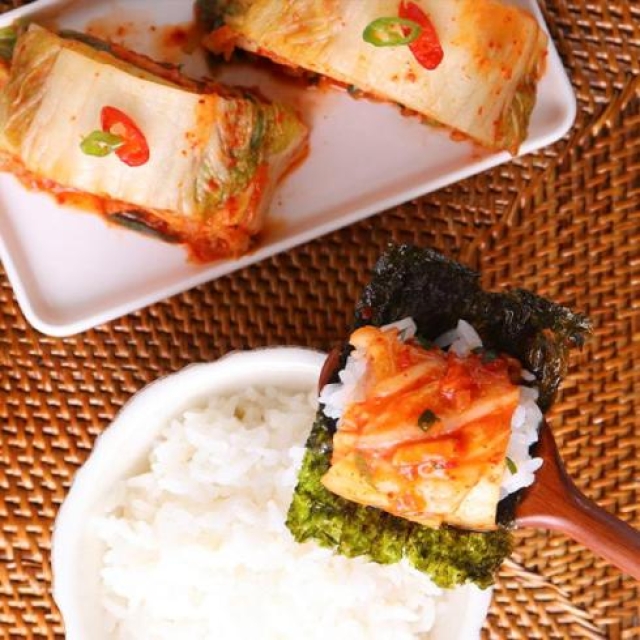 톡톡 썰어담은김치 PET (400g)